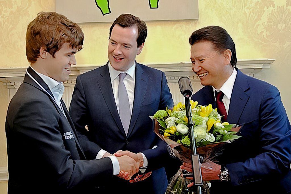 Лондон 2013. «Гонка на выживание». Карлсен против Крамника1 фотография 7